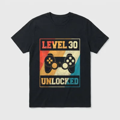 T-Shirt 30 Geburtstag Mann – Retro-Controller mit Schriftzug „Level 30 Unlocked“ – Klassisches T-Shirt in Schwarz