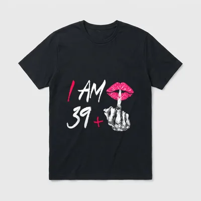 Ich bin 39 plus T-Shirt – Klassisches T-Shirt in Schwarz