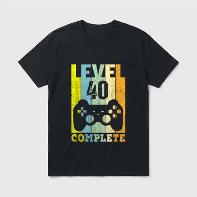 Vierzig Jahre fertig T-Shirt – Klassisches T-Shirt in Schwarz