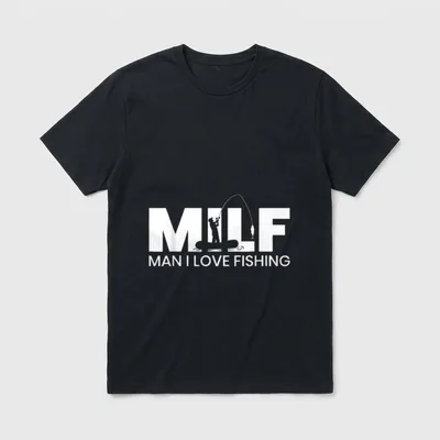 MILF Man I Love Fishing T-Shirt – Schriftzug MILF Man I Love Fishing mit Angler-Silhouette – Klassisches T-Shirt in Schwarz