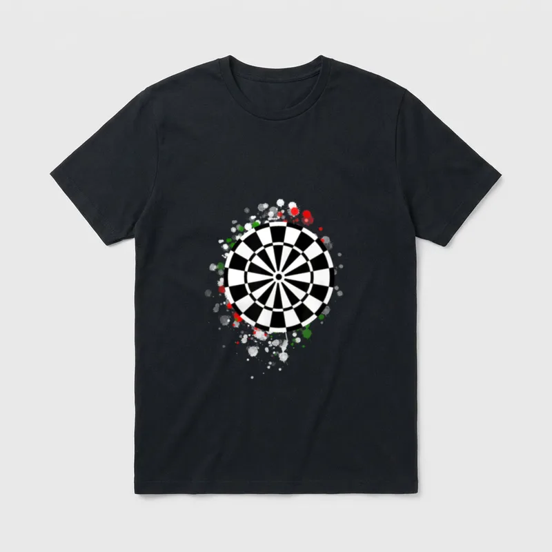 Lustiges Darts Darts Tolles T-Shirt – Dartscheibe mit roten, grünen und weißen Farbspritzern – Klassisches T-Shirt in Schwarz