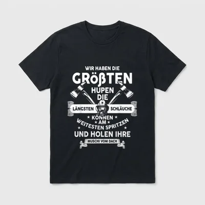Lustige T-Shirt Sprüche Feuerwehr – Feuerwehrhelm, Äxte und Spruch über Hupen und Schläuche – Klassisches T-Shirt in Schwarz