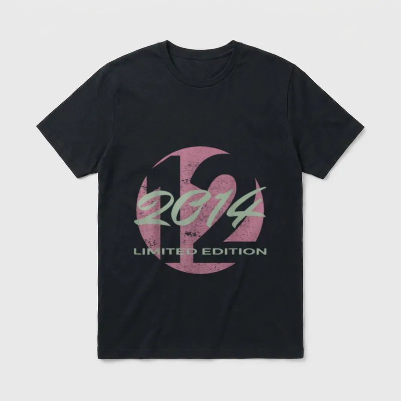 Zwölf Jahre T-Shirt – Große rosa 12 mit grüner 2014 und Limited Edition Schrift – Klassisches T-Shirt in Schwarz