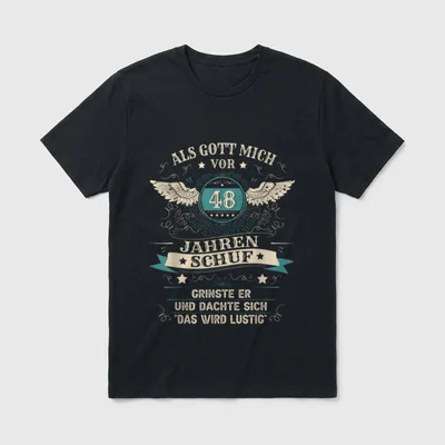 48. Geburtstag Mann Frau T-Shirt – Flügel, Zahl 48, Spruch „Das wird lustig“ – Klassisches T-Shirt in Schwarz