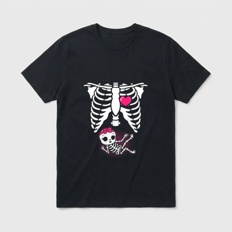 Halloween T-Shirt für Schwangere – Klassisches T-Shirt in Schwarz