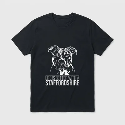 Staffordshire life is better T-Shirt – Klassisches T-Shirt in Schwarz