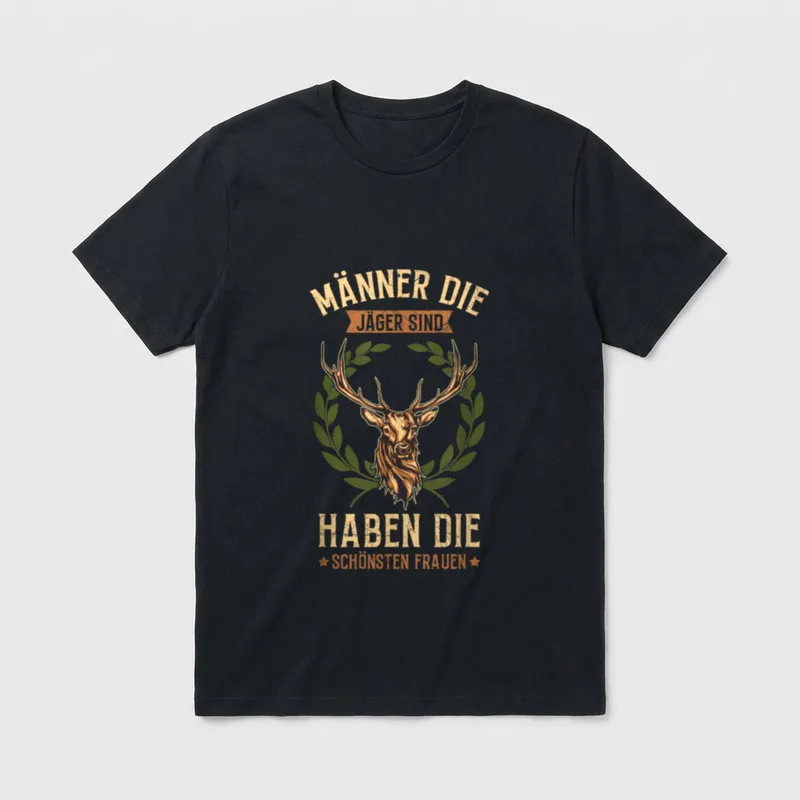 Männer Die Jäger Sind T-Shirt – Hirschkopf mit Lorbeerkranz, Spruch über Jäger und Frauen – Klassisches T-Shirt in Schwarz