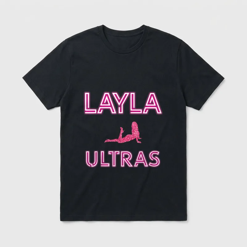 LAYLA ULTRAS Team #FreeLayla T-Shirt – Schriftzug LAYLA ULTRAS mit pinker Glitzer-Silhouette – Klassisches T-Shirt in Schwarz