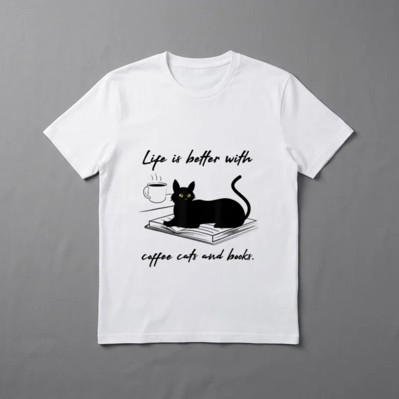 Kaffee Katzen und Bücher T-Shirt – Klassisches T-Shirt in Schwarz
