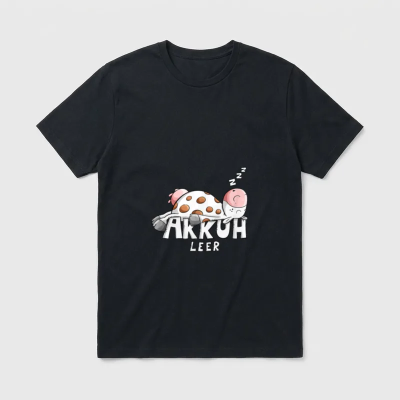 Witziges Kuh Wortspiel Akku T-Shirt – Schlafende Kuh mit Schriftzug „Akkuh leer“ – Klassisches T-Shirt in Schwarz