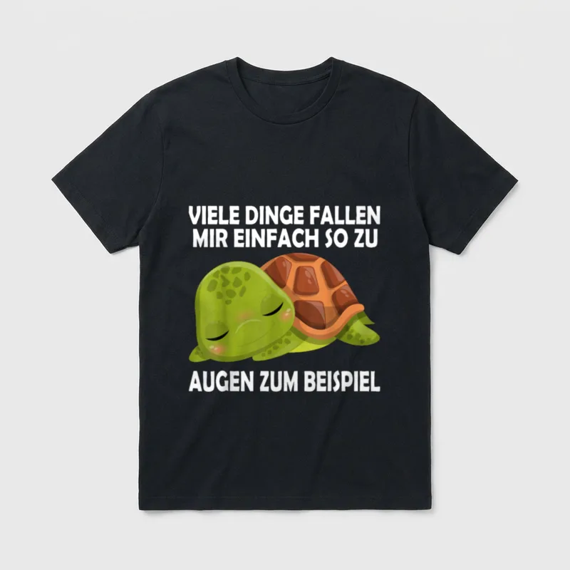 Augen Fallen Zu Lustige T-Shirt – Schlafende Schildkröte mit Spruch über zufallende Augen – Klassisches T-Shirt in Schwarz