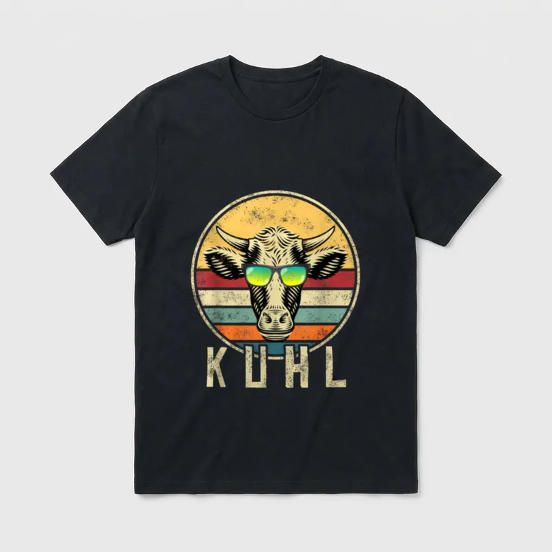 Lustiges Kuh mit Sonnenbrille T-Shirt – Klassisches T-Shirt in Schwarz