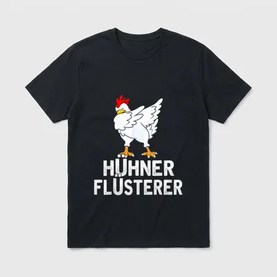 Bauer Hühner T-Shirt – Weißer Hahn mit rotem Kamm über dem Schriftzug HÜHNER FLÜSTERER – Klassisches T-Shirt in Schwarz