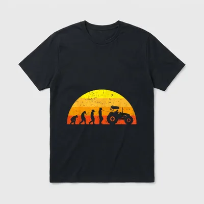 T-Shirt Evolution Traktor – Evolution vom Urmenschen zum Landwirt auf dem Trecker – Klassisches T-Shirt in Schwarz