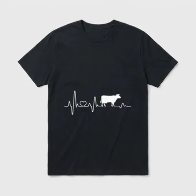 Kuh Herzschlag Kühe Bauernhof T-Shirt – Herzschlaglinie mit Herz und Kuhsilhouette – Klassisches T-Shirt in Schwarz