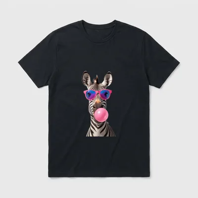 #snirt lustiges Zebra T-Shirt – Zebra mit pinker Sonnenbrille und rosa Kaugummiblase – Klassisches T-Shirt in Schwarz