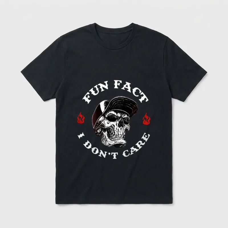 Auf der Rückseite Fun T-Shirt – Klassisches T-Shirt in Schwarz