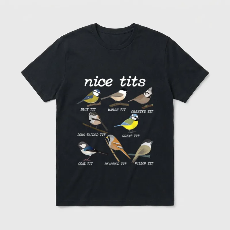 Nice Tits Funny Bird T-Shirt – Schriftzug „nice tits“ über acht gezeichneten Meisenarten – Klassisches T-Shirt in Schwarz