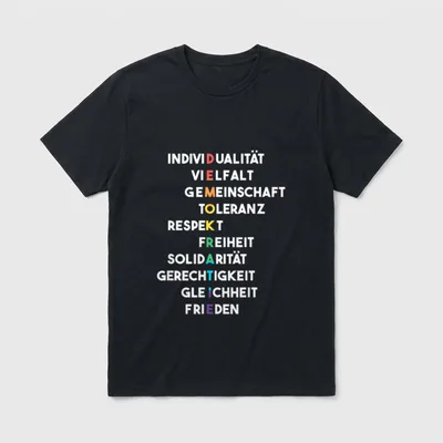 Demokratie Spruch für Gleichheit T-Shirt – Klassisches T-Shirt in Schwarz