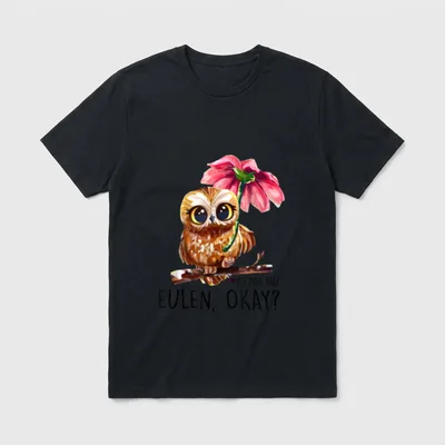 Ich Mag Halt Eulen T-Shirt – Eule mit großen Augen unter rosa Blüte, Spruch „Eulen, Okay?“ – Klassisches T-Shirt in Schwarz