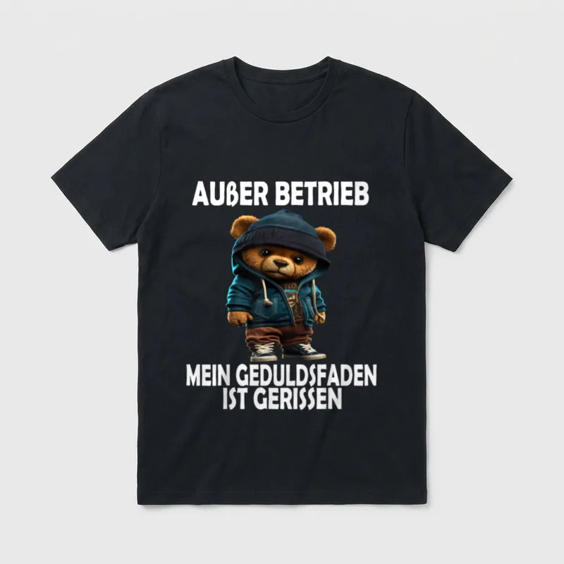 Außer Betrieb Witzig Lustig T-Shirt – Teddybär im Hoodie, Spruch „Außer Betrieb“ – Klassisches T-Shirt in Schwarz