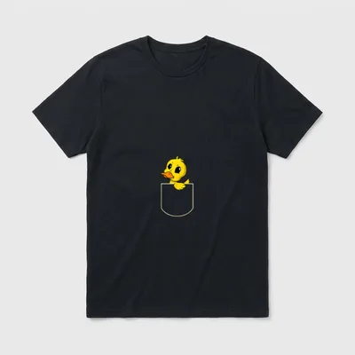 Lustiges Ente T-Shirt – Gelbes Entchen späht aus einer aufgedruckten Umrisstasche – Klassisches T-Shirt in Schwarz