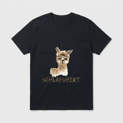Lama mit Brille Schlafshirt T-Shirt – Lama mit Brille, darunter Schriftzug „Schlafshirt“ – Klassisches T-Shirt in Schwarz