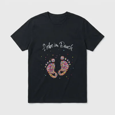 T-Shirt mit Mama Aufdruck – Zwei Babyfüße aus Konfetti, Schriftzug „Liebe im Bauch“ – Klassisches T-Shirt in Schwarz