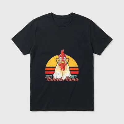 Hühner Mama Huhn Hühnchen T-Shirt – Henne mit Brille und Kopftuch, Schriftzug Hühner Mama – Klassisches T-Shirt in Schwarz