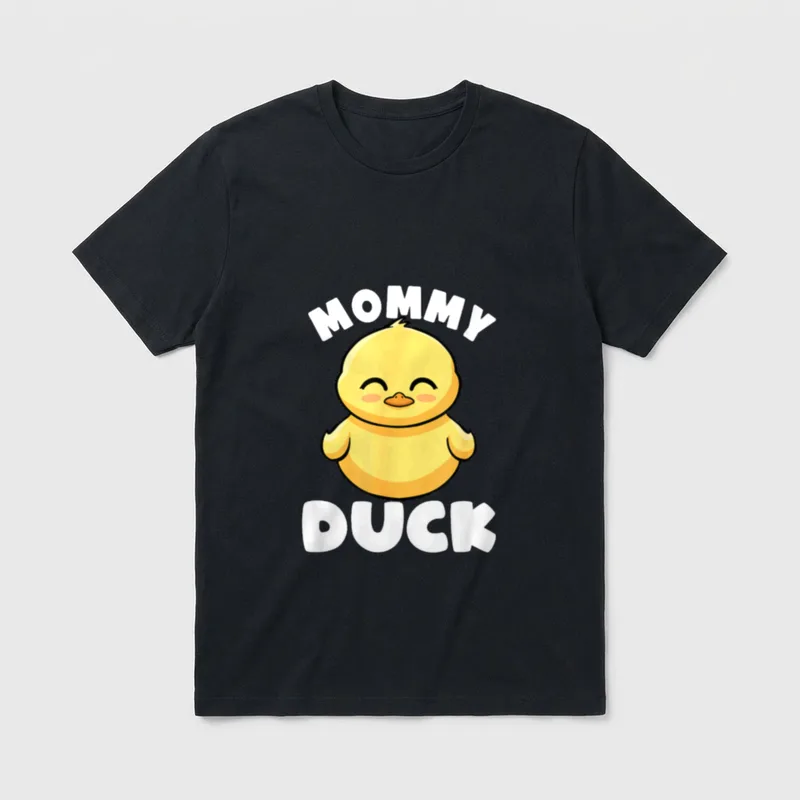 Mommy Duck Mama I T-Shirt – Gelbe Gummiente mit Schriftzug Mommy Duck – Klassisches T-Shirt in Schwarz