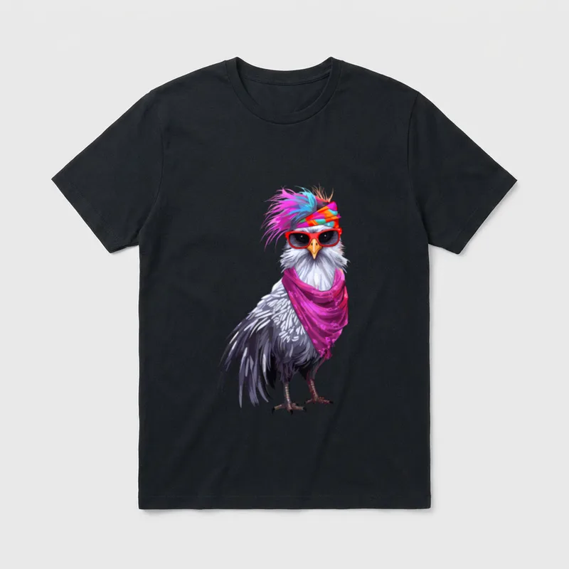Hippie Huhn mit Bandana T-Shirt – Huhn mit Sonnenbrille, buntem Kopftuch und pinkem Halstuch – Klassisches T-Shirt in Schwarz