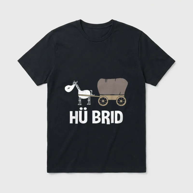 Auto T-Shirt Design – Pferd zieht Planwagen, Schriftzug HÜ BRID – Klassisches T-Shirt in Schwarz