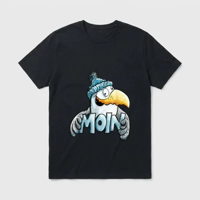 Nordsee Ostsee Moin Spruch T-Shirt – Möwe mit Pudelmütze hinter dem Schriftzug „MOIN“ – Klassisches T-Shirt in Schwarz