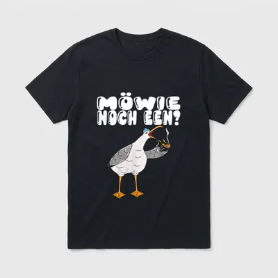Ostsee Lustige Möwe Möwie T-Shirt – Möwe mit Mütze und Pfeife, Spruch „Möwie noch een?“ – Klassisches T-Shirt in Schwarz