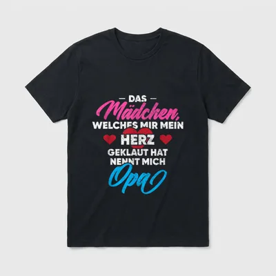 T-Shirt Opa Enkelin – Spruch „Das Mädchen... nennt mich Opa“ mit Herzen – Klassisches T-Shirt in Schwarz