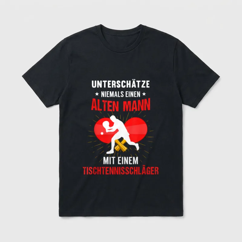 Opa Tischtennis T-Shirt – Alter Mann Tischtennis Herz Spruch weiß rot gelb – Klassisches T-Shirt in Schwarz
