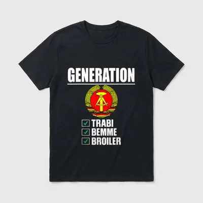 Lustiges DDR Generation Trabi T-Shirt – Klassisches T-Shirt in Schwarz