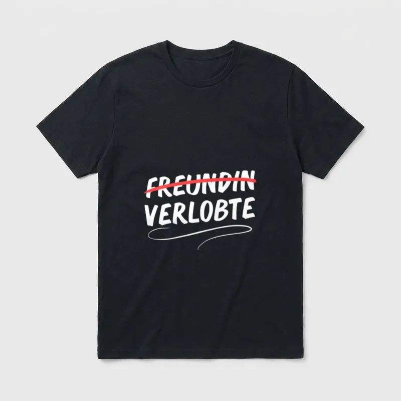 Lustig Freundin Verlobte Süß T-Shirt – Klassisches T-Shirt in Schwarz