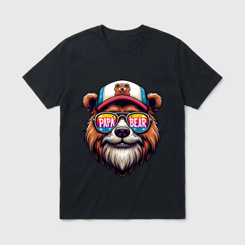 Papa Bär Geschenk T-Shirt – Bär mit Kappe und Sonnenbrille mit Text PAPA BEAR – Klassisches T-Shirt in Schwarz