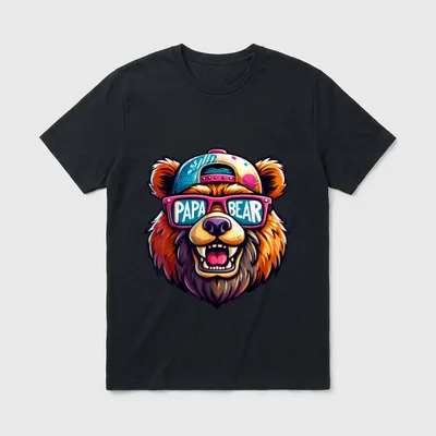 Papa mit Kindern Bär T-Shirt – Lächelnder Bär mit rosa Brille und PAPA BEAR Schriftzug – Klassisches T-Shirt in Schwarz