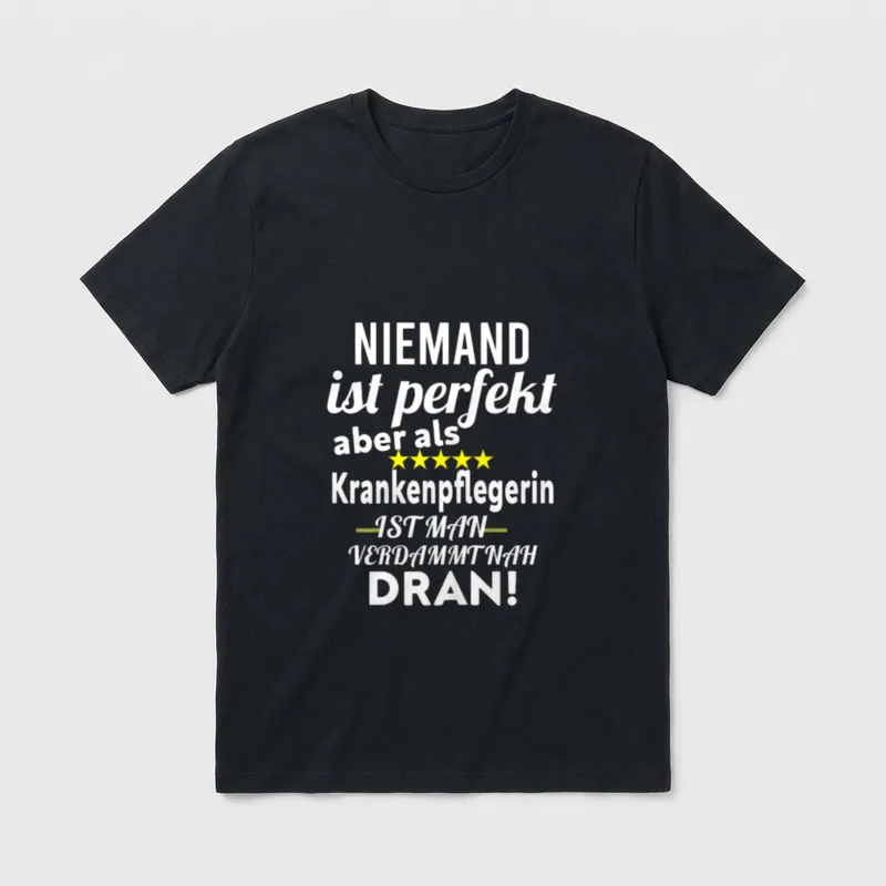 Krankenpflegerin Altenpflegerin & Pflegerin T-Shirt – Klassisches T-Shirt in Schwarz