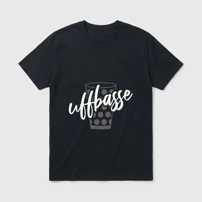 Echter Pälzer Spruch Uffbasse T-Shirt – Schriftzug „uffbasse“ auf gepunktetem Trinkglas – Klassisches T-Shirt in Schwarz