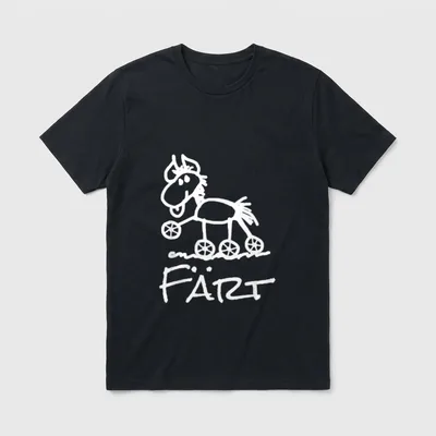Färt Lustiges Pferd Zeichnung T-Shirt – Gezeichnetes Pferd auf Rädern, Schriftzug „Färt“ – Klassisches T-Shirt in Schwarz