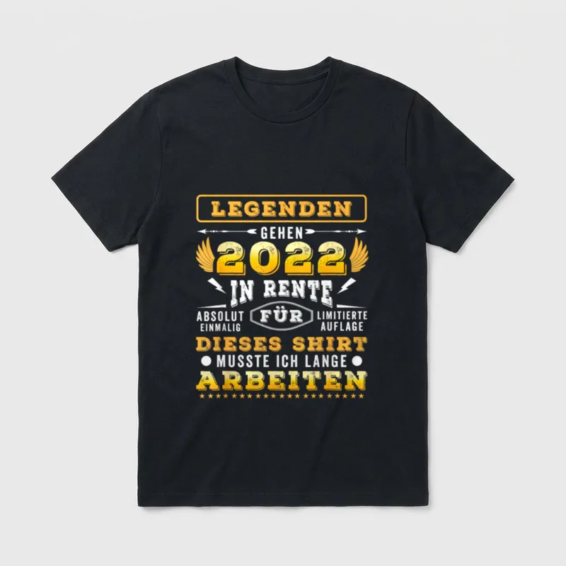 T-Shirt Rente 2022 – „Legenden gehen 2022 in Rente“ mit Flügeln und Sternen – Klassisches T-Shirt in Schwarz