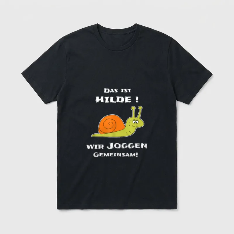 Joggen Sport Laufen Joggen T-Shirt – Schnecke Hilde mit Spruch „Wir joggen gemeinsam!“ – Klassisches T-Shirt in Schwarz