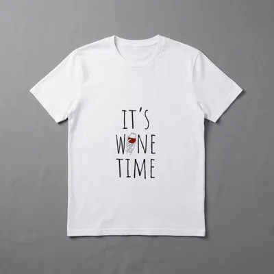 It's Wine Time Lustiger T-Shirt – Schriftzug „It's Wine Time“ mit Hand und Weinglas – Klassisches T-Shirt in Schwarz